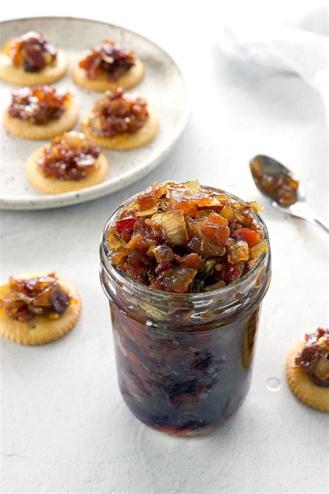 Bacon Onion Jam (+ Delicious Ways To Use It)