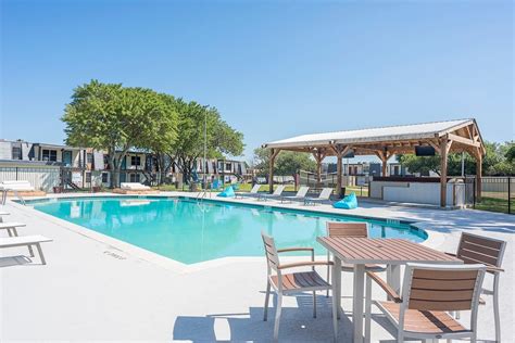 Premier Apartment College Station - College Station Apartment for Rent ...