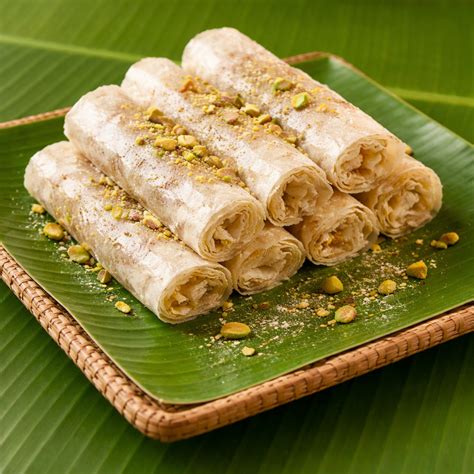 DRY FRUIT BELLAM PUTHAREKULU – Sri Raju Ghee Sweets