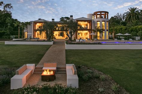 High-Tech House 的图像结果