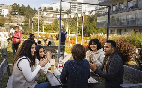 Building Co Munity 的图像结果