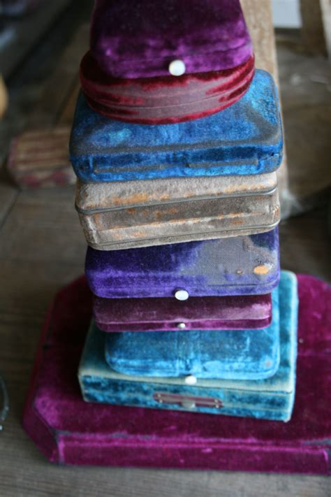Vintage velvet jewelry boxes Vintage Jewelry Box, Vintage Box, Antique ...
