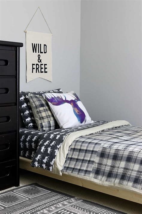 platform bed ideas for small room