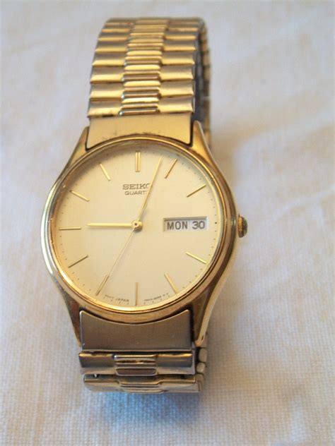 Vintage 1989 Mens Seiko Quartz Watch Gold Band Japan Movt