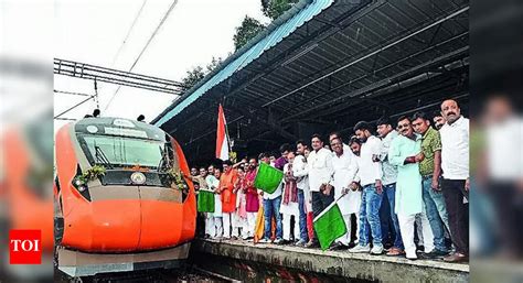 Vande Bharat Express: Tatanagar-patna Vande Bharat Gets Grand Welcome ...