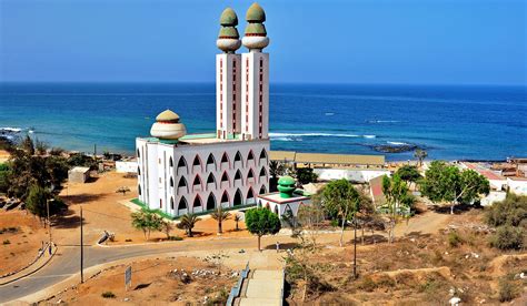 dakar ciudad de senegal - Buscar con Google | Ferry building san francisco, Senegal, Mosque