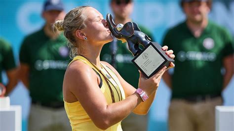 Bad Homburg Open 2024: Diana Schneider gewinnt Finale gegen Donna Vekić ...