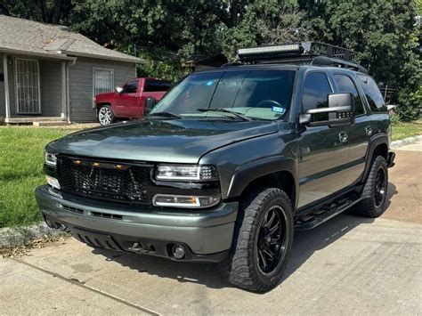 Chevy Tahoe Z71 (GMT800) in 2025 | Lifted chevy trucks, Chevy tahoe z71, Chevy suv