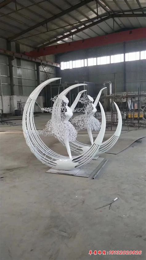 童趣主题玻璃钢跳绳的女孩雕塑-方圳雕塑厂
