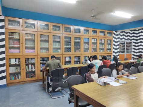 Dyal Singh Evening College | University of Delhi