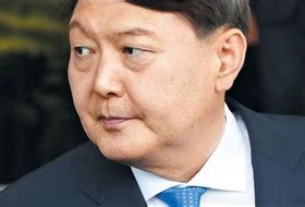 尹锡悦停职两个月，指向政权的利剑被夺走 韩国之眼 朝鲜日报网 >