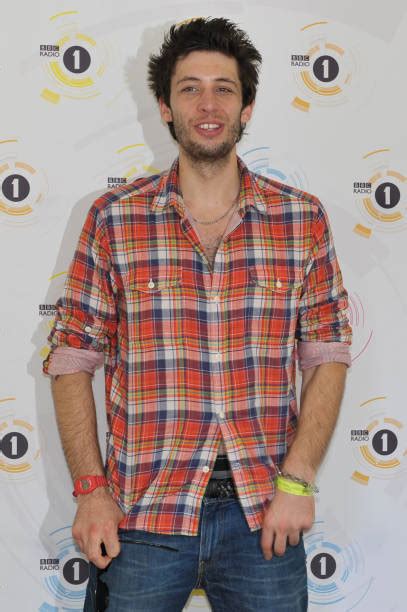 Example Singer 的图像结果