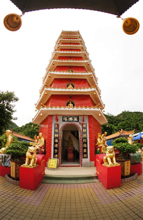 Ten Thousand Buddhas Monastery, sha tin, Hong Kong - Top Attractions ...