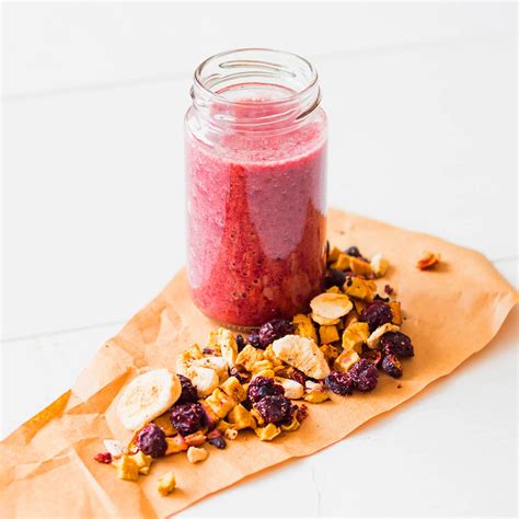 Freeze-Dried Strawberry Powder For Smoothies and Baking - Strawberry S