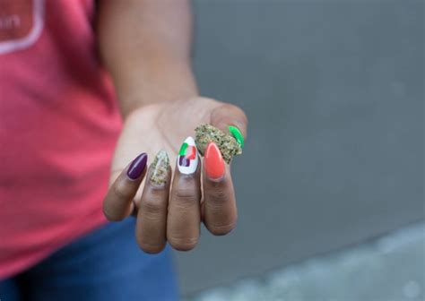 A New Type Of Manicure Called 'Weedicure' Puts Actual Ground Up Weed ...