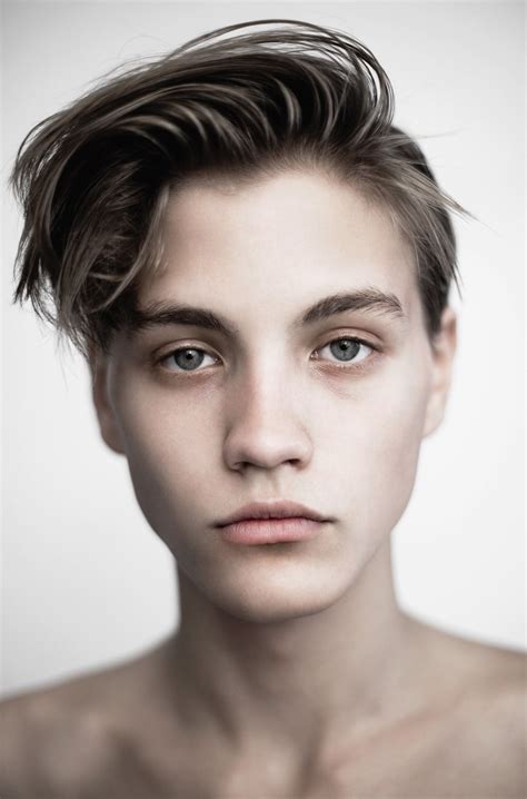 Androgynous girl models - creditleo
