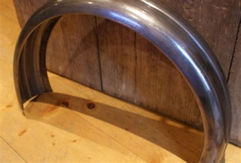 Triumph/Ariel Rear Mudguard Rigid Frame. 18/19" | BRITISH Only Austria ...