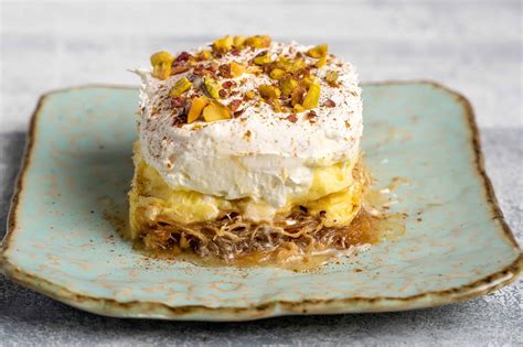 Greek Ekmek Kataifi recipe (Custard and whipped cream pastry with syrup ...