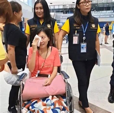 泰国坠崖孕妇现状：全身17处骨折，100颗钢钉，坐着轮椅坚持创业_暖暖_丈夫_悬崖