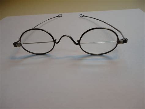 Benjamin Franklin Glasses Invention