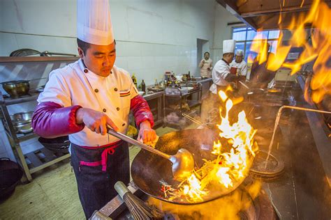 传承厨德厨艺！51位潮州菜厨师今日正式拜师，现场交烹饪“作业”_南方plus_南方+