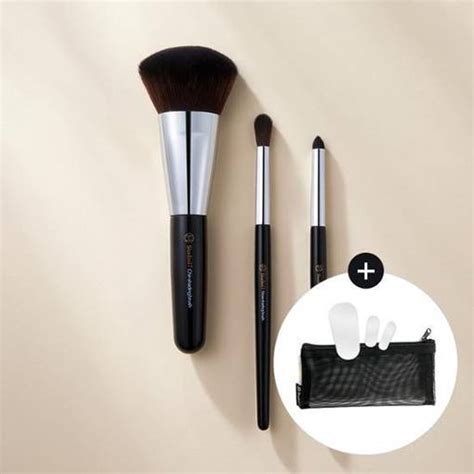 Shading Brush Set (Jaw/Nose/Cheekbones) - maccaron