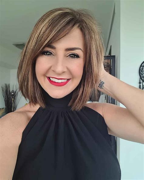 21 Cute Bob With Side Bangs You'll Want to Try in 2022