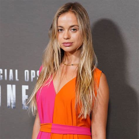 Amelia Windsor propone 9 looks con calzado plano para un verano cómodo ...