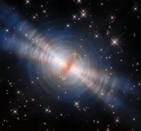 Hubble Catches The Last Lights Of A Dying Star In Spectacular Detail ...