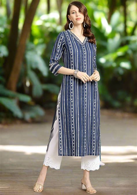 Women's Cotton Blue Printed Straight Kurta