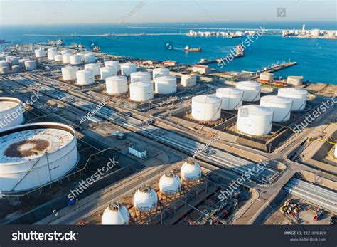 Petrochemical Tanker Images: Browse 7,299 Stock Photos & Vectors Free ...