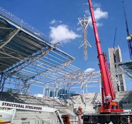 Burnt Sportsfield 的图像结果