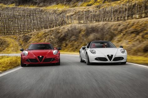 Alfa Romeo 4C Spider Makes Online Debut in Giallo Yellow - autoevolution
