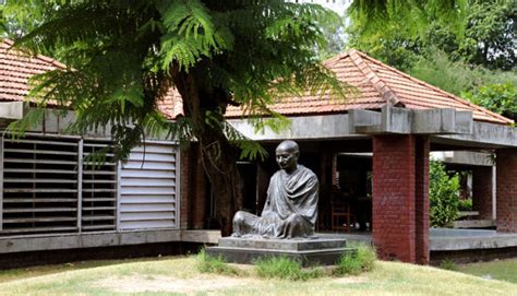 Sabarmati Ashram 2026: Know All About This Historical Wonder