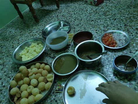 SLM Pani Puri Golgappe Puchka kit with 4 Different Flavours 50Pcs Puris ...