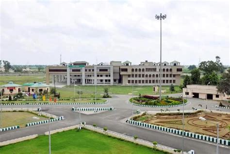 College of Veterinary Science & AH, Meerut 2026 | Cutoff, Fee, Bond ...
