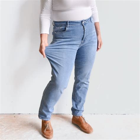 High-Waist Stretch Denim Jeans – KOBOMO