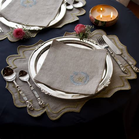 TABLE LINEN – THATCHED ROOF