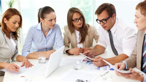 Rezultat imagine pentru Financial analysis examples