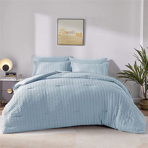 Amazon.com: CozyLux Queen Seersucker Comforter Set with Sheets Light ...