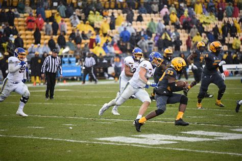 South Dakota State football announces 2019 team awards
