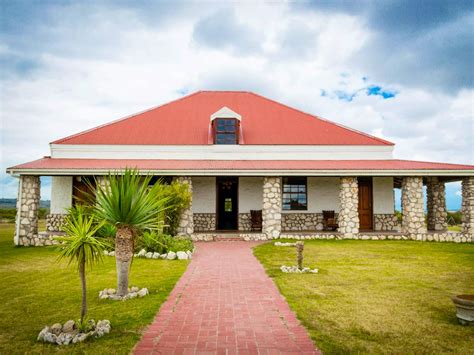 Thali Thali Game Lodge: A Self-Catering Wildlife Retreat on The Cape ...