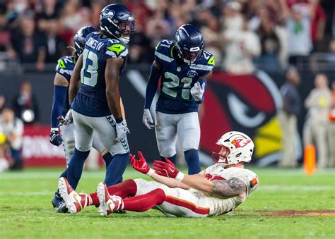 What channel is Seahawks vs Cardinals NFL game today? Start time ...