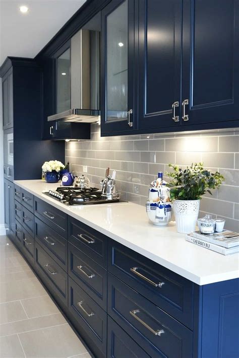 62 Gorgeous Navy Blue Kitchen Cabinets (for Every Style)