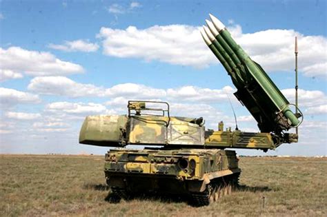 “山毛榉”导弹发射车！白俄导弹发射车底盘MZKT-6922！_配置