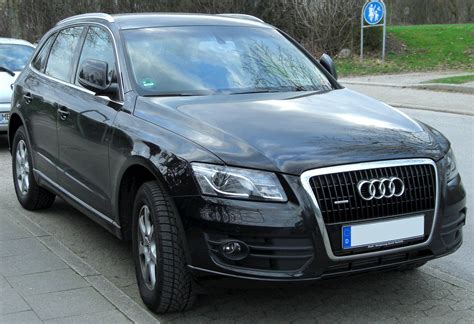 2010 Audi Q5 3.2 Premium quattro - 4dr SUV V6 AWD auto