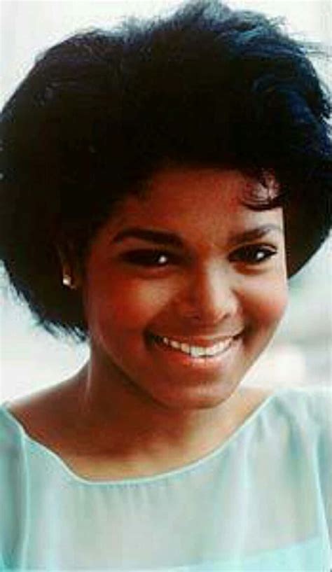 27 Photos of Janet Jackson When She Was Young