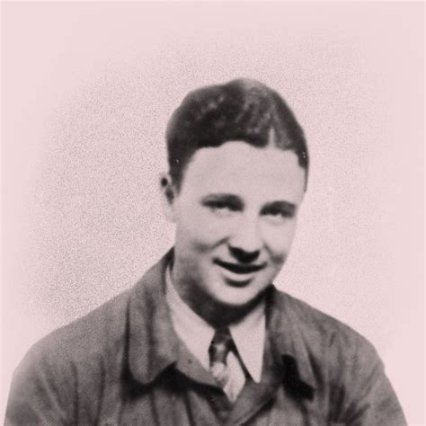 Peter Van Pels Where Is Anne Frank': Why You Need To Watch The New