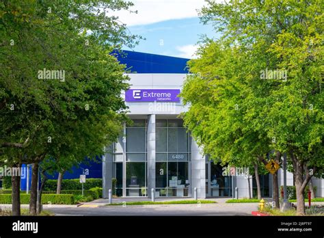 Networking Solutions: Discover Cloud Services | Extreme Networks