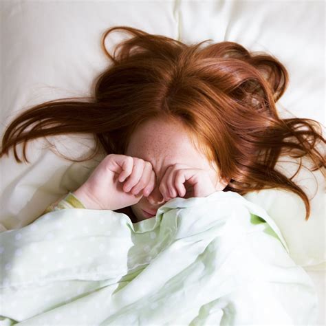 Is Sleeping With Contacts Bad for Your Eyes? | Who What Wear